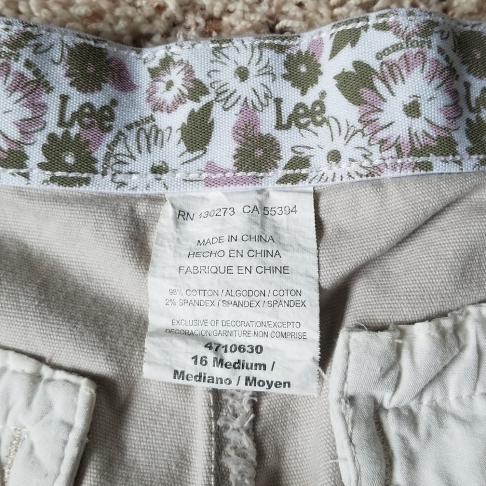 Shorts - Picture 3 of 3